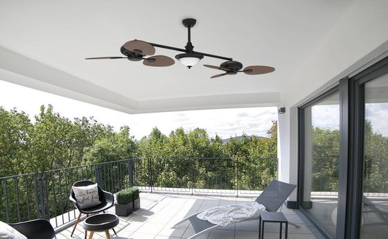 Ventilateur de plafond intelligent moderne de 86 pouces avec kit de lumière et moteur CC à 3 vitesses