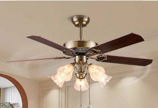 Économie d'énergie moderne DC silencieux moteur ventilateur de plafond lumière avec Alexa Google Home Smart Life 6 Choix de vitesse